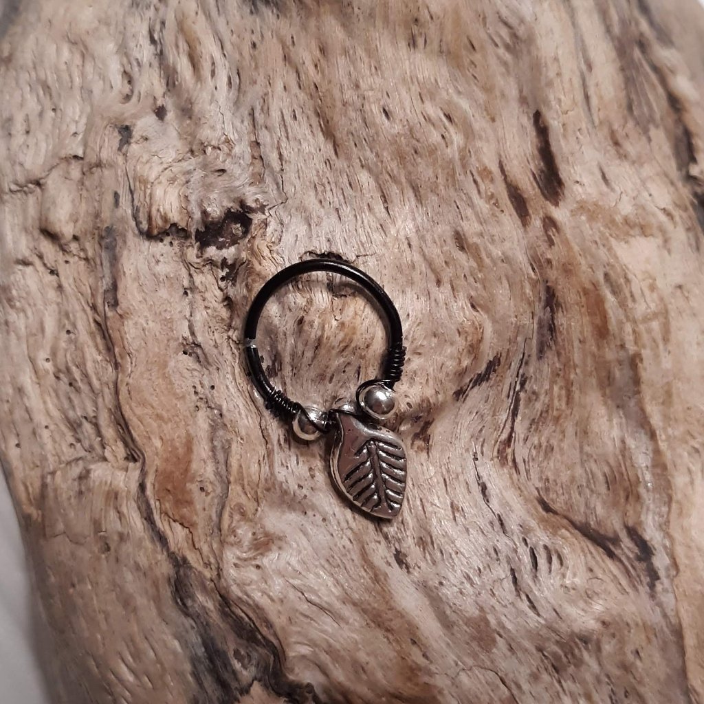 Handmade Black Beaded Septum Tragus Daith Helix Ring With Silver Leaf 10mm 11$